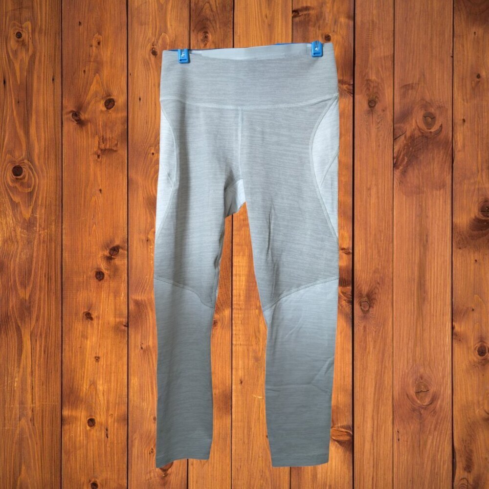 Outdoor Voices Size Small Tech Sweat Two Tone Leggings Beige Yoga Activewear